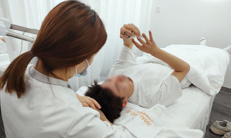 韓國皮膚管理加盟店：打造美麗肌膚的藝術(shù)